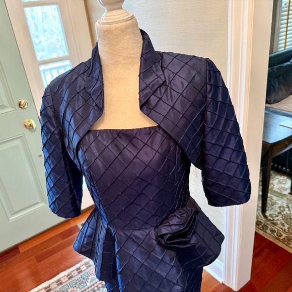 Mother of the Bride Dress - Picture 2 of 6